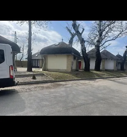 Fenyvesi Kisház Appartamento Balatonfenyves